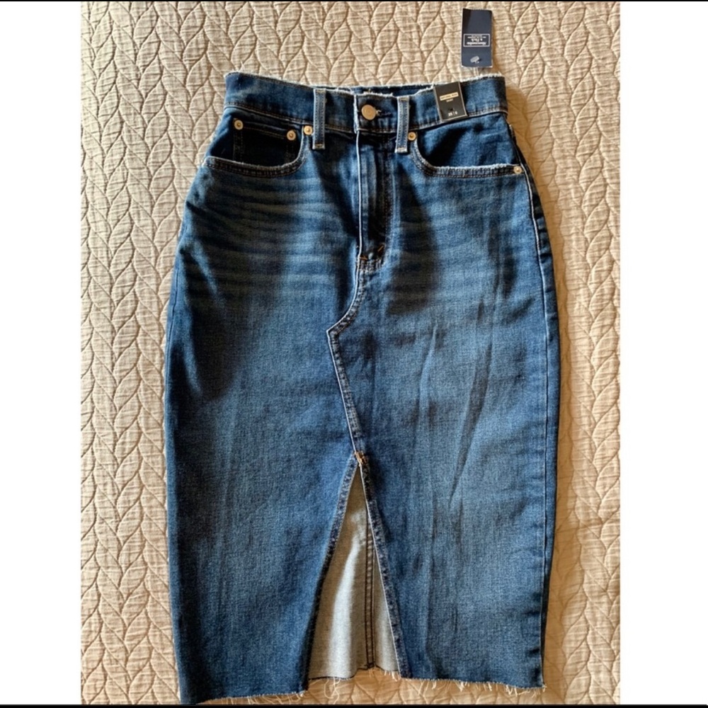 Abercrombie & Fitch Skirt NWT